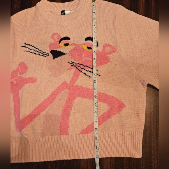 Divided by H&M Pink Panther Pink Cropped Crew Neck Long Sleeve Sweater M - Picture 8 of 10